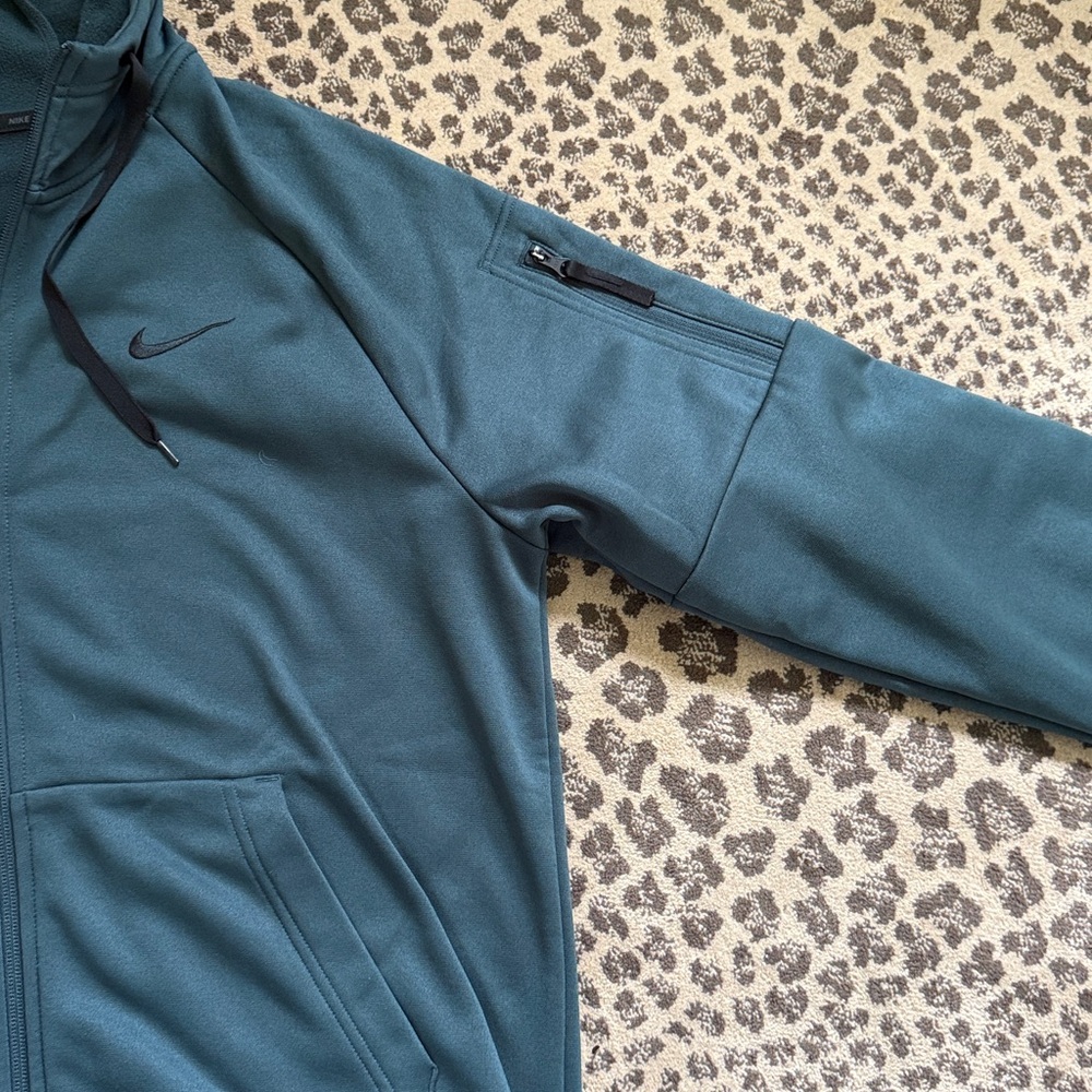 Nike Therma Fit Full-Zip Hoodie - Picture 6 of 8